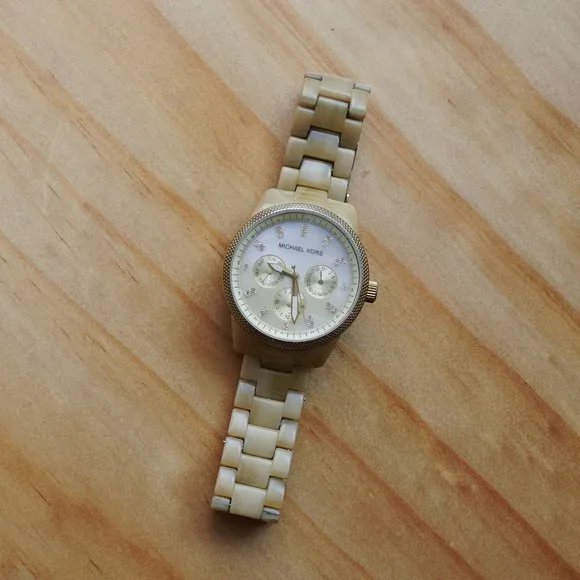 Michael Kors Watch - Picture 1 of 3